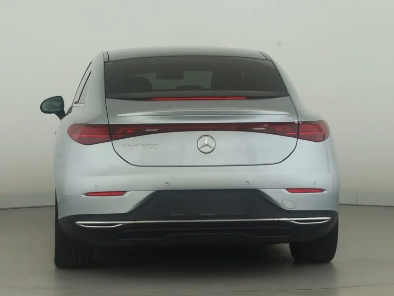Mercedes-Benz EQE 300 - photo 4