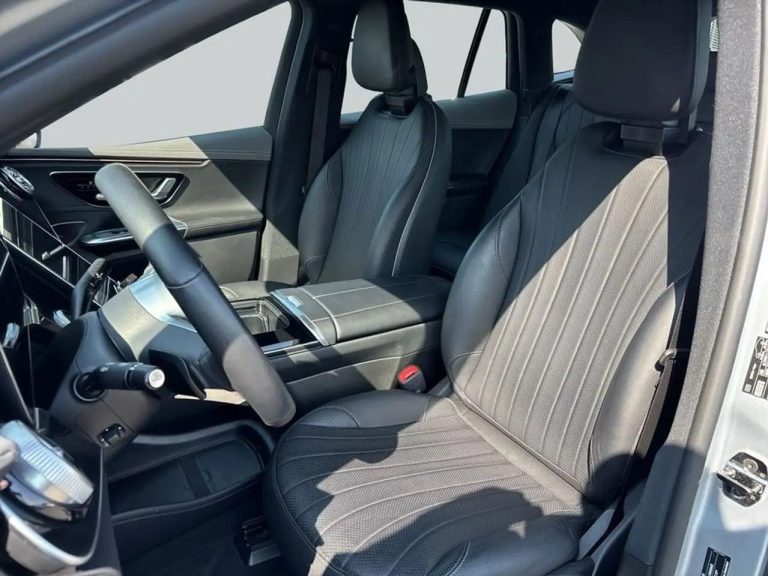 Mercedes-Benz EQE SUV - photo 10