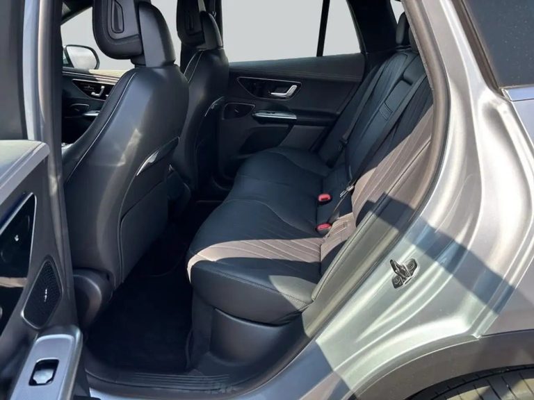 Mercedes-Benz EQE SUV - photo 11