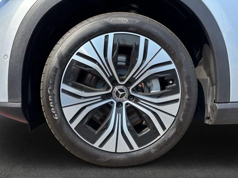 Mercedes-Benz EQE SUV - photo 7