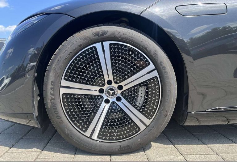 Mercedes-Benz EQS 580 4MATIC - photo 15