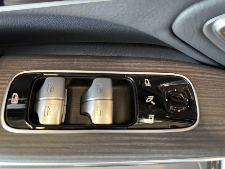 Mercedes-Benz EQS 450+ - photo 11