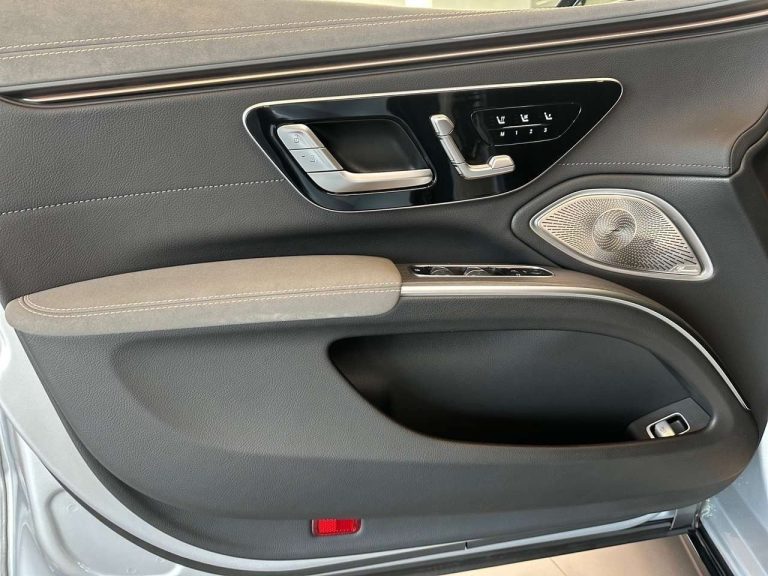 Mercedes-Benz EQS 450+ - photo 12