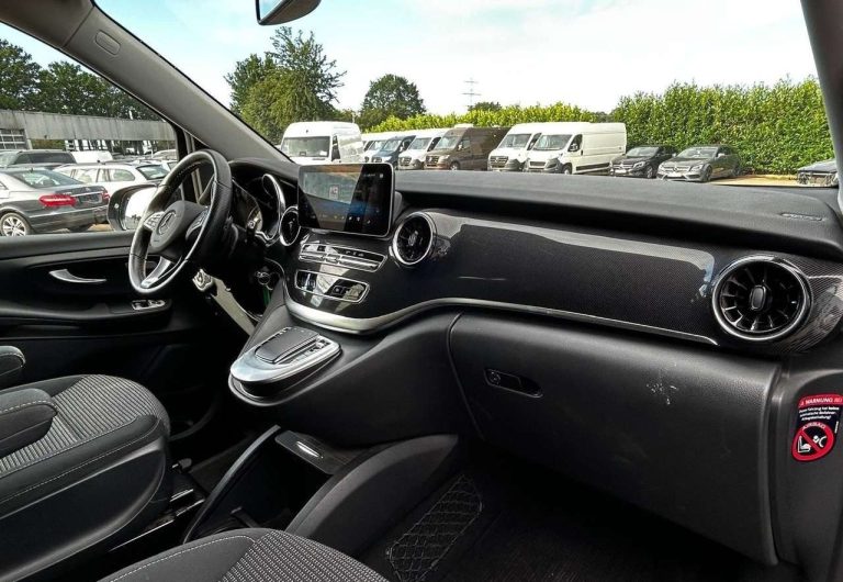 Mercedes-Benz EQV 300 long - photo 9