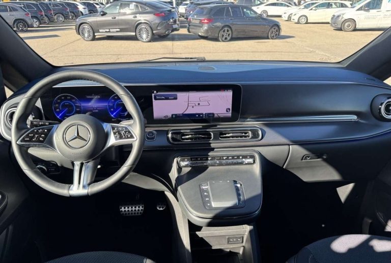 Mercedes-Benz EQV Long - photo 9