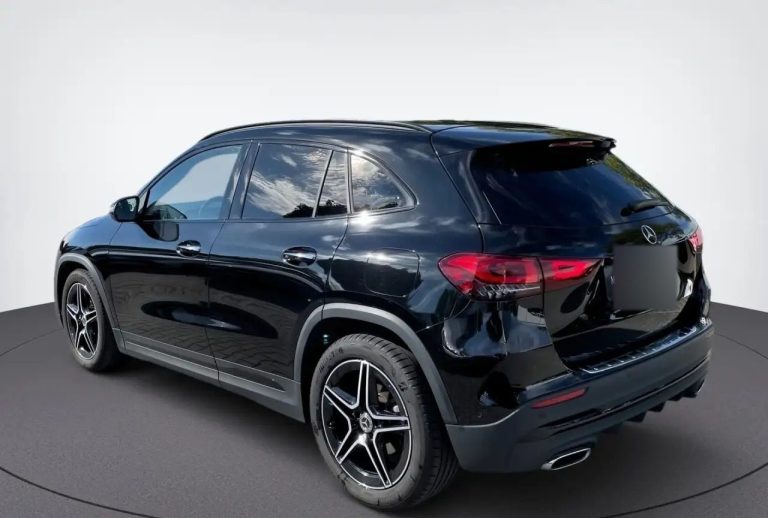 Mercedes-Benz GLA 200 AMG Line - photo 4