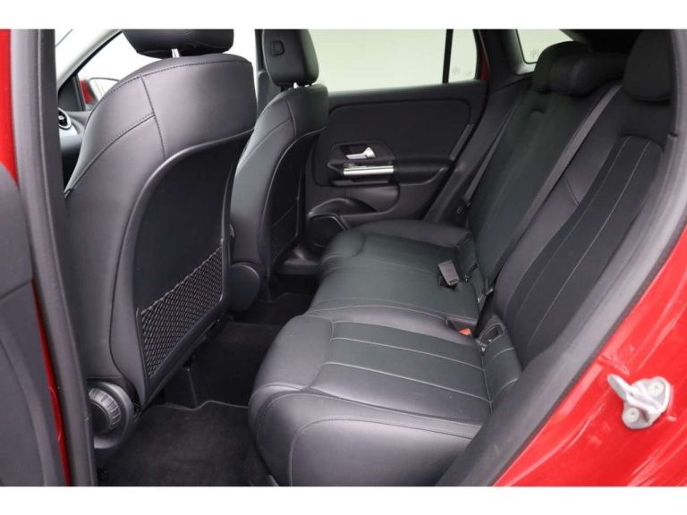 Mercedes-Benz GLA 200 Progressive - photo 10