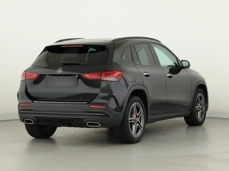 Mercedes-Benz GLA 250 e AMG Line - photo 2