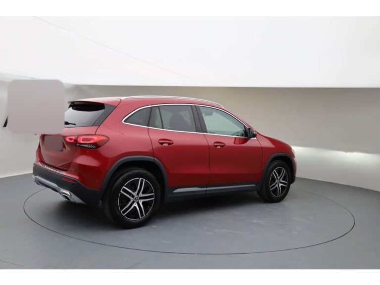 Mercedes-Benz GLA 200 Progressive - photo 4
