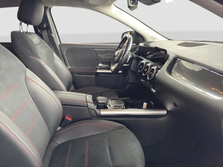 Mercedes-Benz GLA 200 d AMG Line - photo 15