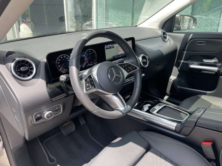 Mercedes-Benz GLA 180 d Progressive - photo 5