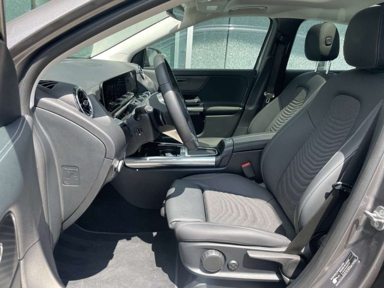 Mercedes-Benz GLA 180 d Progressive - photo 7