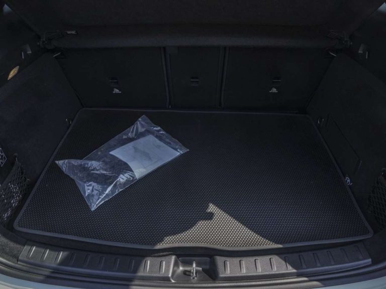 Mercedes-Benz GLA 180 Progressive - photo 12