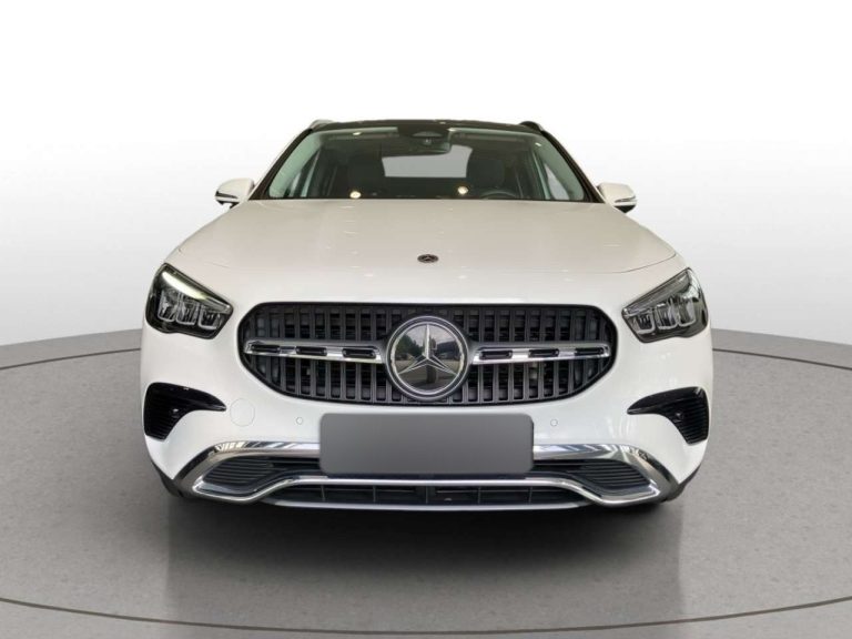 Mercedes-Benz GLA 180 Progressive - photo 3
