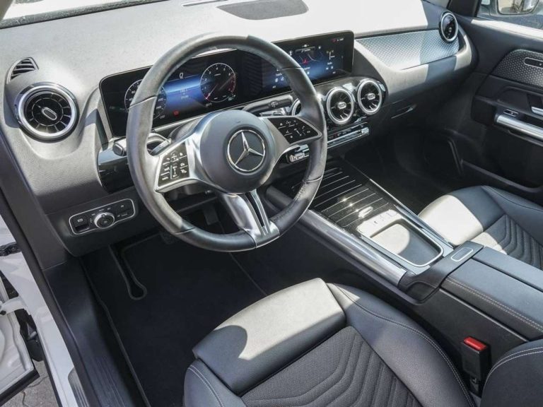 Mercedes-Benz GLA 180 Progressive - photo 5