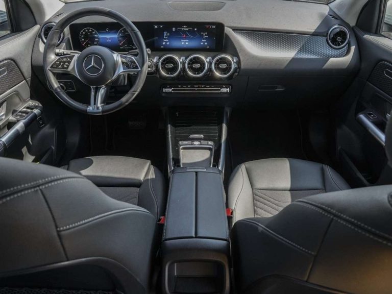Mercedes-Benz GLA 180 Progressive - photo 7
