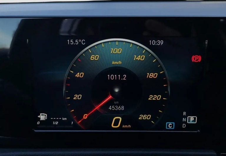 Mercedes-Benz GLB 220 d - photo 10