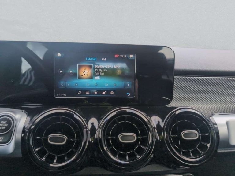 Mercedes-Benz GLB 200 4MATIC - photo 5