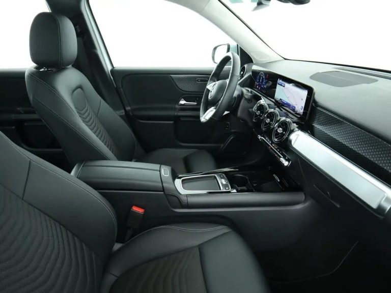 Mercedes-Benz GLB 180 d - photo 17