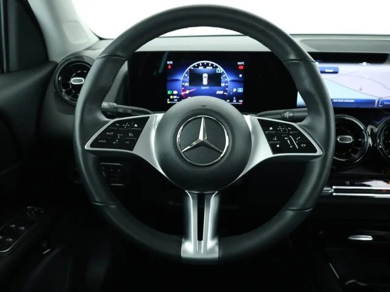 Mercedes-Benz GLB 180 d - photo 11