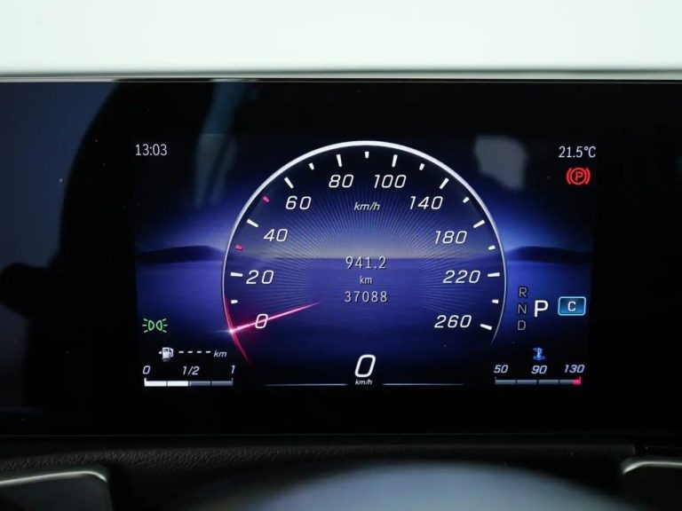 Mercedes-Benz GLB 180 d - photo 12