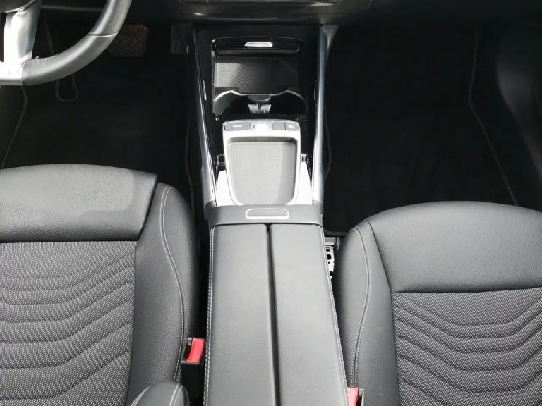 Mercedes-Benz GLB 200 d - photo 13