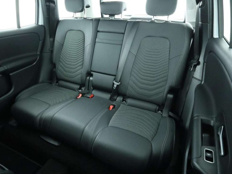 Mercedes-Benz GLB 180 d - photo 13