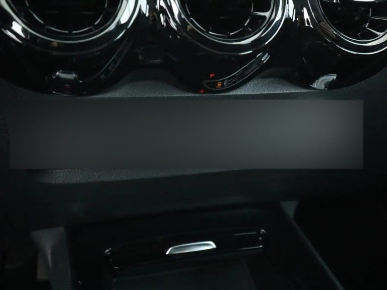 Mercedes-Benz GLB 180 d - photo 14