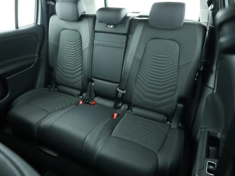 Mercedes-Benz GLB 180 d - photo 18