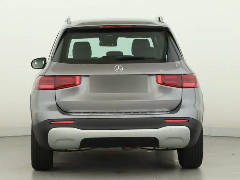 Mercedes-Benz GLB 180 d - photo 4