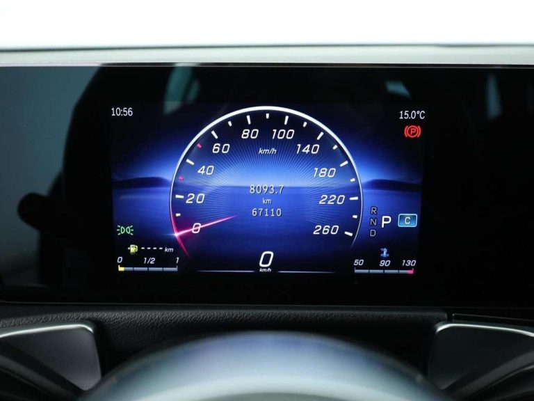 Mercedes-Benz GLB 180 d - photo 8