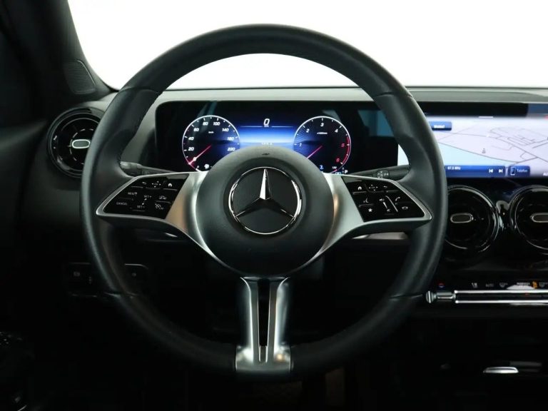 Mercedes-Benz GLB 200 d - photo 11