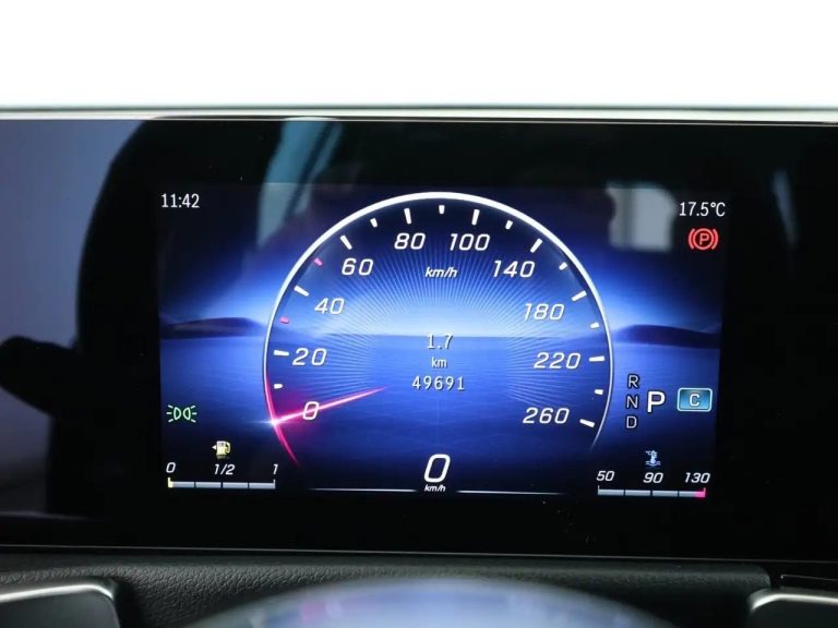 Mercedes-Benz GLB 200 d - photo 12