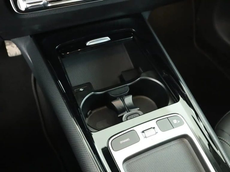 Mercedes-Benz GLB 200 d - photo 15