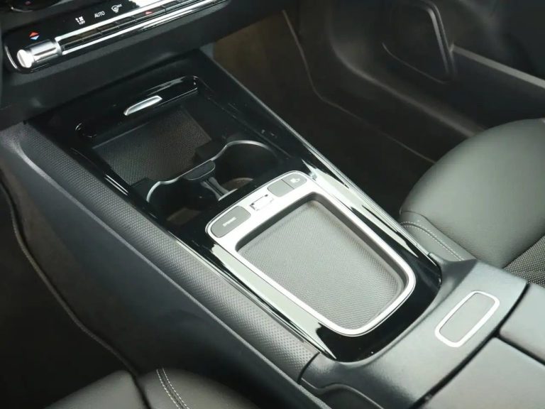 Mercedes-Benz GLB 200 d - photo 15