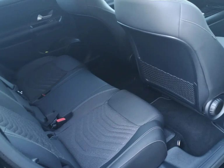 Mercedes-Benz GLB 200 d - photo 16