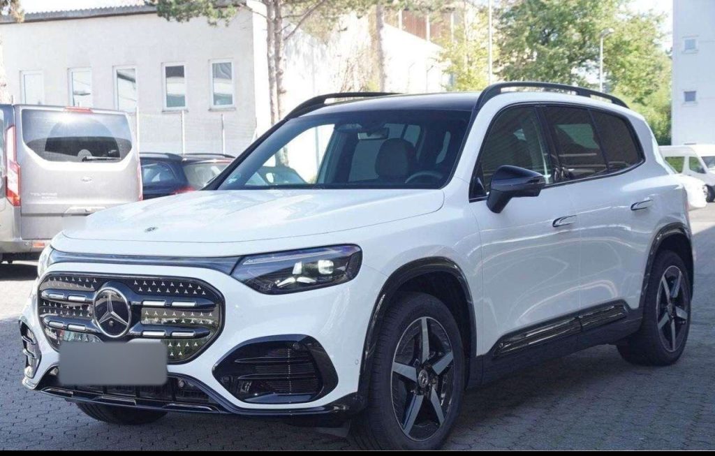 Mercedes-Benz GLB 250+ AMG Line