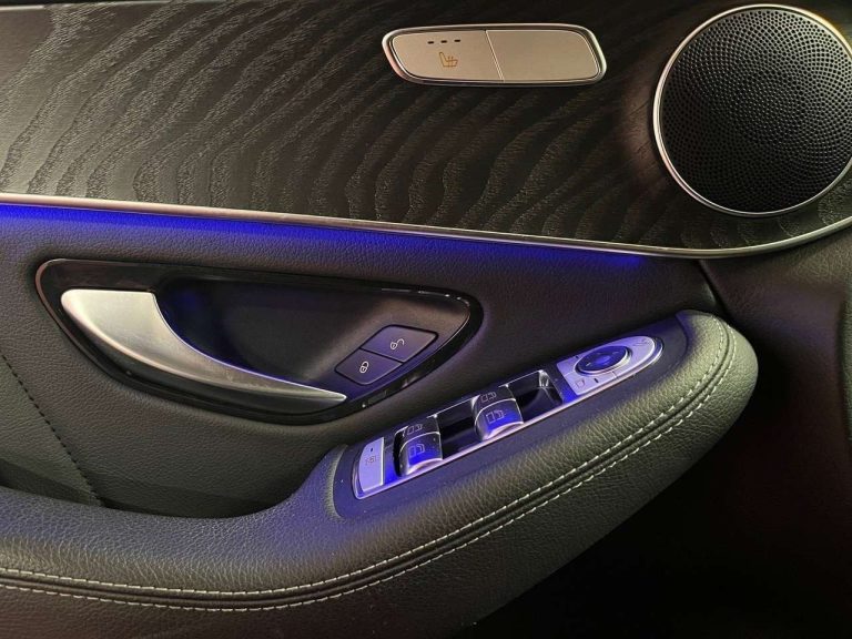 Mercedes-Benz GLC 300 de 4MATIC AMG Line - photo 12