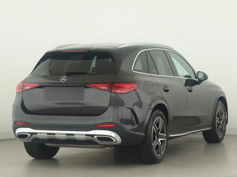 Mercedes-Benz GLC 200 4MATIC AMG Line - photo 2