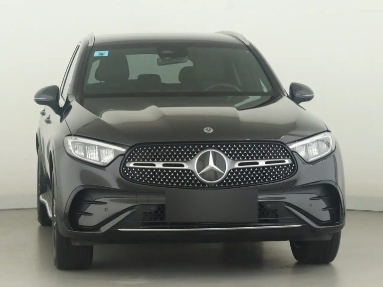 Mercedes-Benz GLC 200 4MATIC AMG Line - photo 3