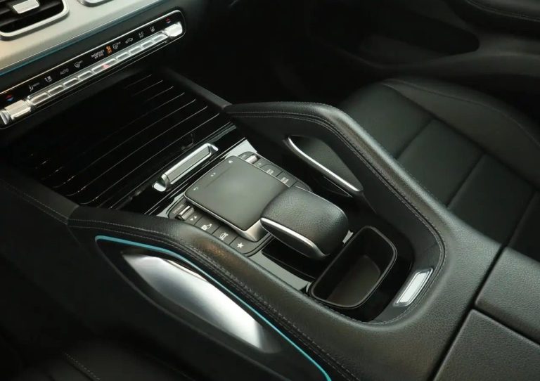 Mercedes-Benz GLE 350 e 4MATIC - photo 15
