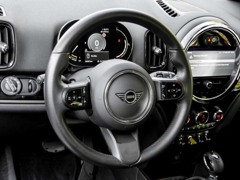 Mini Countryman Cooper SE ALL4 - photo 12