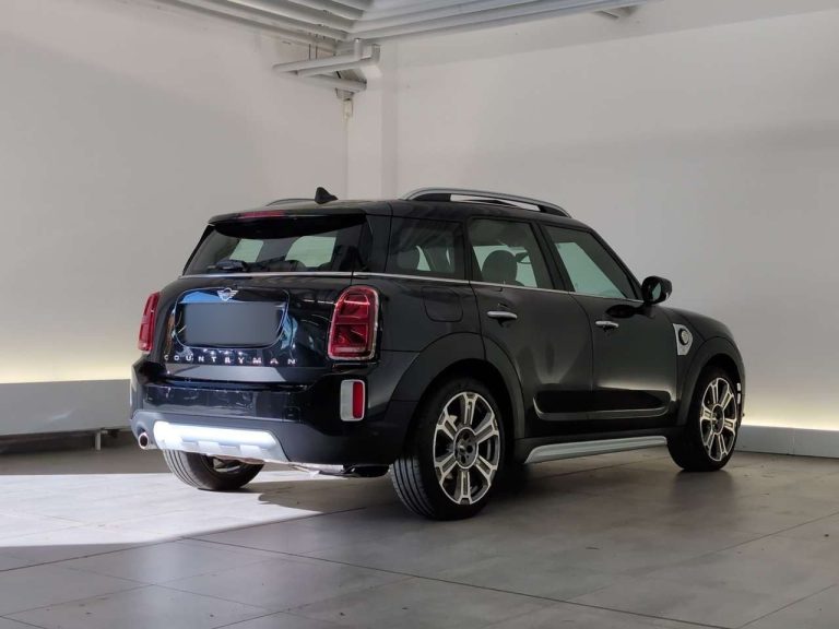 Mini Countryman Cooper SE ALL4 - photo 2