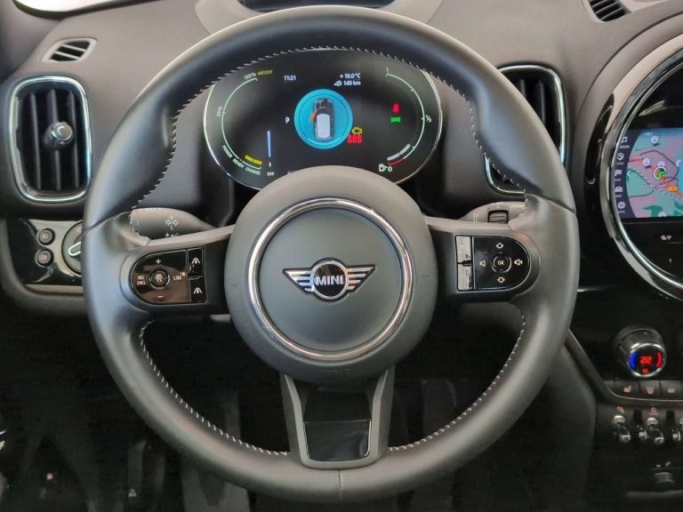 Mini Countryman Cooper SE ALL4 - photo 8