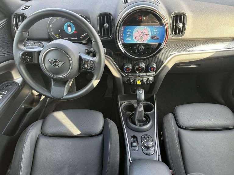 Mini Countryman Cooper SE ALL4 - photo 9