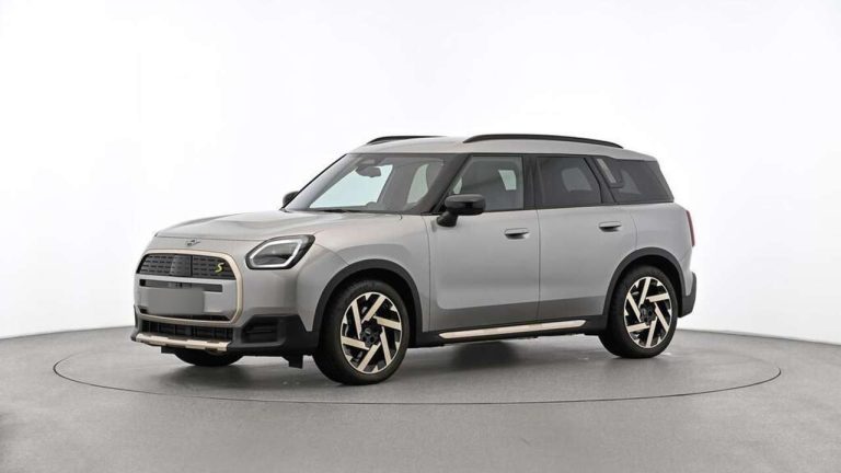 Mini Countryman SE ALL4 Favoured Trim