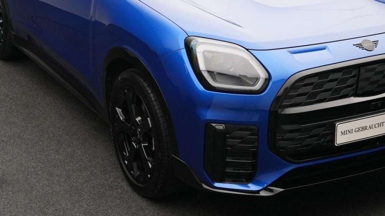 Mini Countryman SE ALL4 John Cooper Works Trim - photo 13