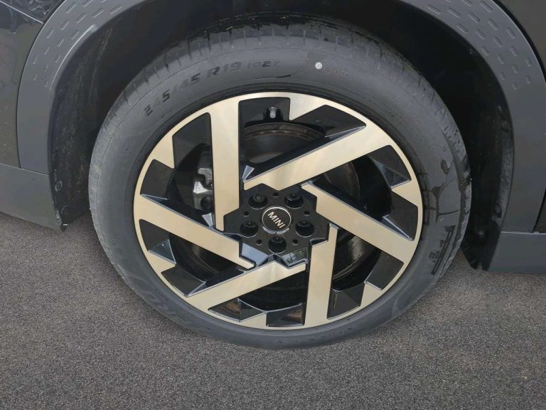 Mini Countryman SE ALL4 Favoured Trim - photo 14