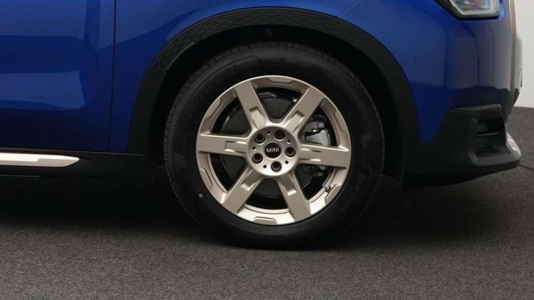 Mini Countryman SE ALL4 Favoured Trim - photo 15