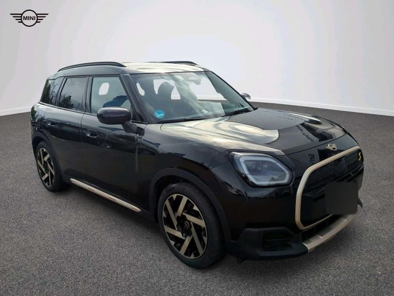 Mini Countryman SE ALL4 Favoured Trim - photo 2